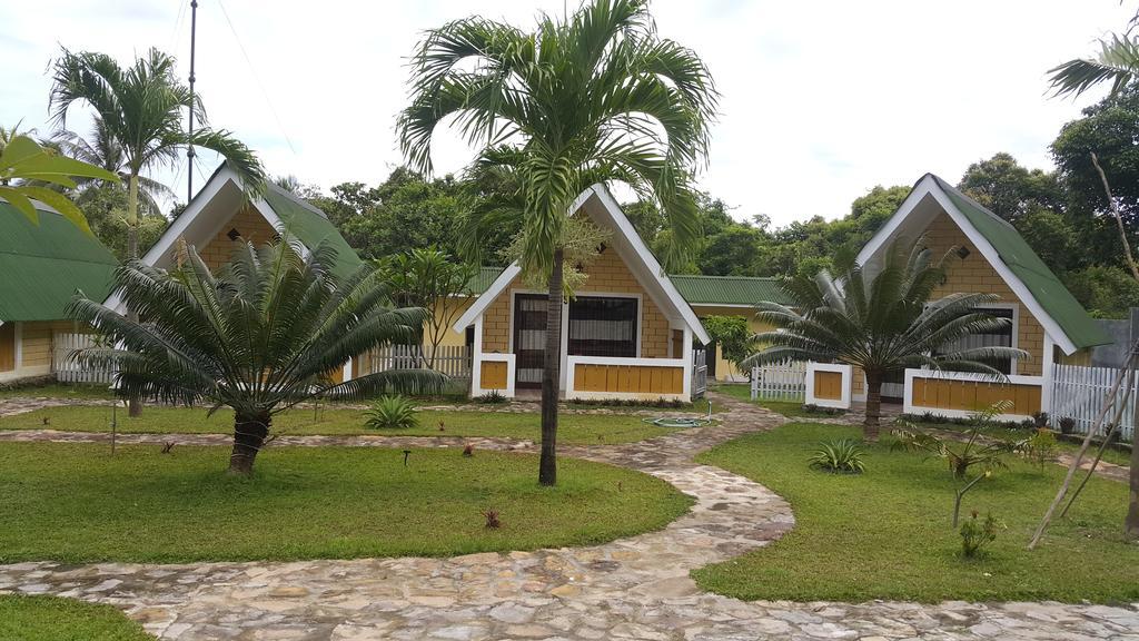 Hotel Casavelion Karimunjawa-Inseln Exterior foto