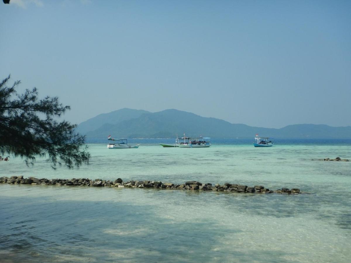 Hotel Casavelion Karimunjawa-Inseln Exterior foto